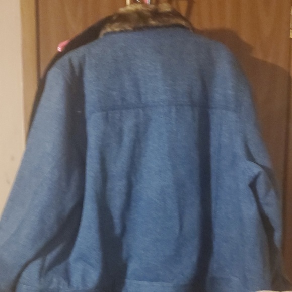 Jacket - Picture 2 of 3
